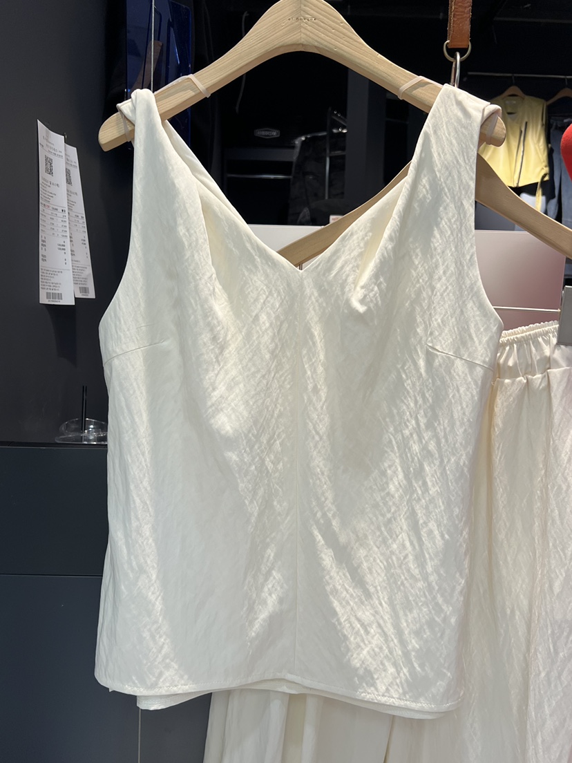 EL BOSQUE韓國直郵女裝新品職業熱賣休閑26春夏吊帶背心EL BOSQUE吊帶/背心圖色1