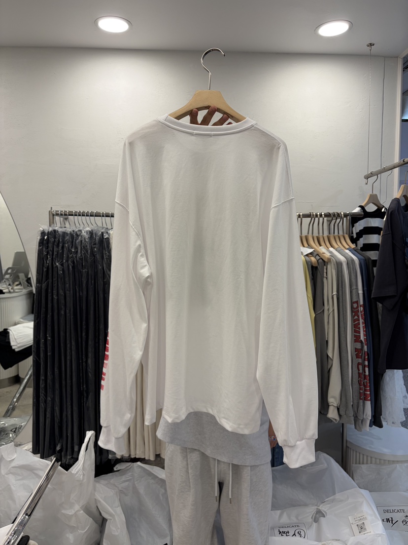 DELICATE韓國東大門直郵女裝新款休閑26春夏人氣熱賣長袖T恤DELICATE長袖T恤