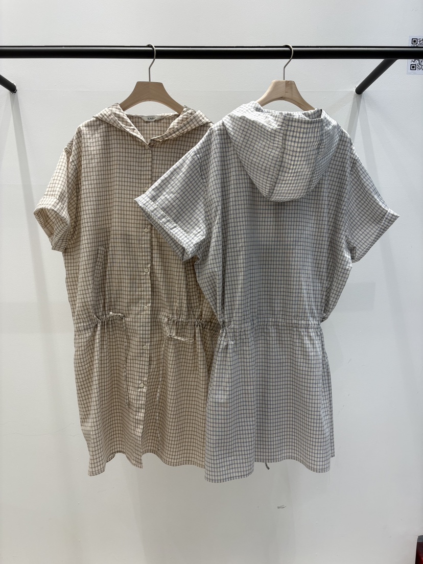 LAIVE韓國直郵女裝新款人氣時尚休閑職業連衣裙連帽衫格子LAIVE連衣裙