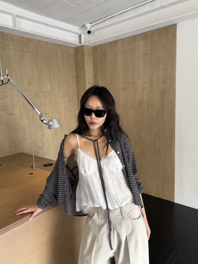 LIMLIMLIM韓國東大門代購女裝新品休閑人氣時尚襯衫蕾絲衫LIM LIM LIM襯衫/蕾絲衫