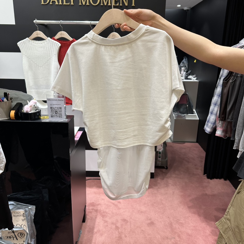 DAILY MOMENT東大門直郵女裝新品時尚熱賣職業人氣真品T恤DAILY MOMENTT恤