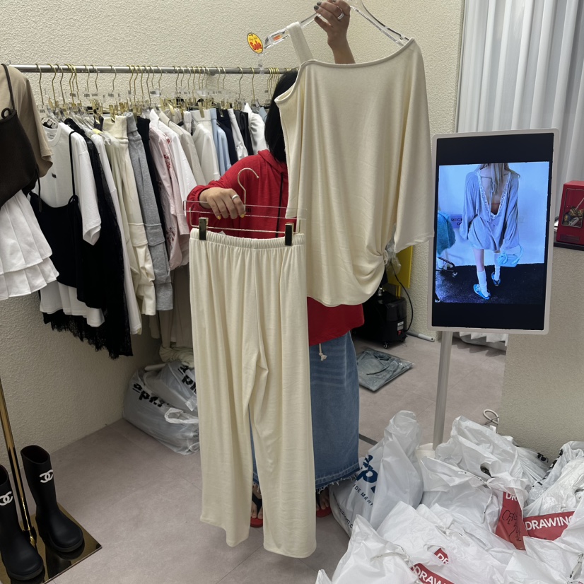 DRAWING韓國東大門代購女裝新款人氣套裝不對稱奶油色套裝DRAWING套裝