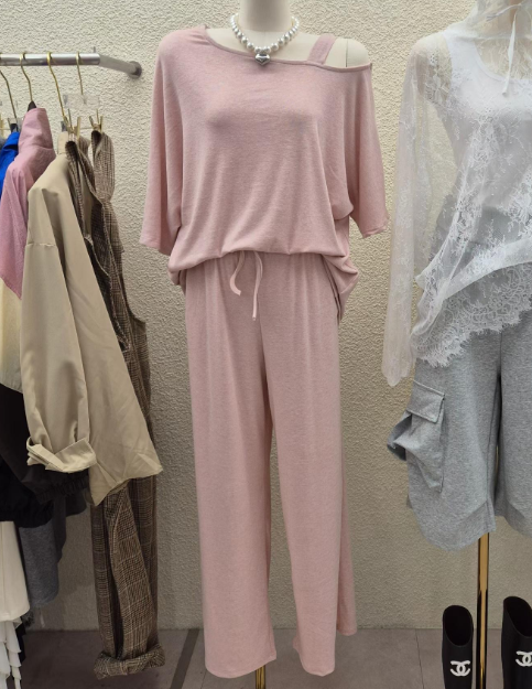 DRAWING韓國東大門代購女裝新款人氣套裝不對稱奶油色套裝DRAWING套裝圖色3