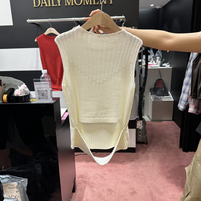 DAILY MOMENT韓國代購女裝新款推薦熱賣職業人氣吊帶背心DAILY MOMENT吊帶/背心