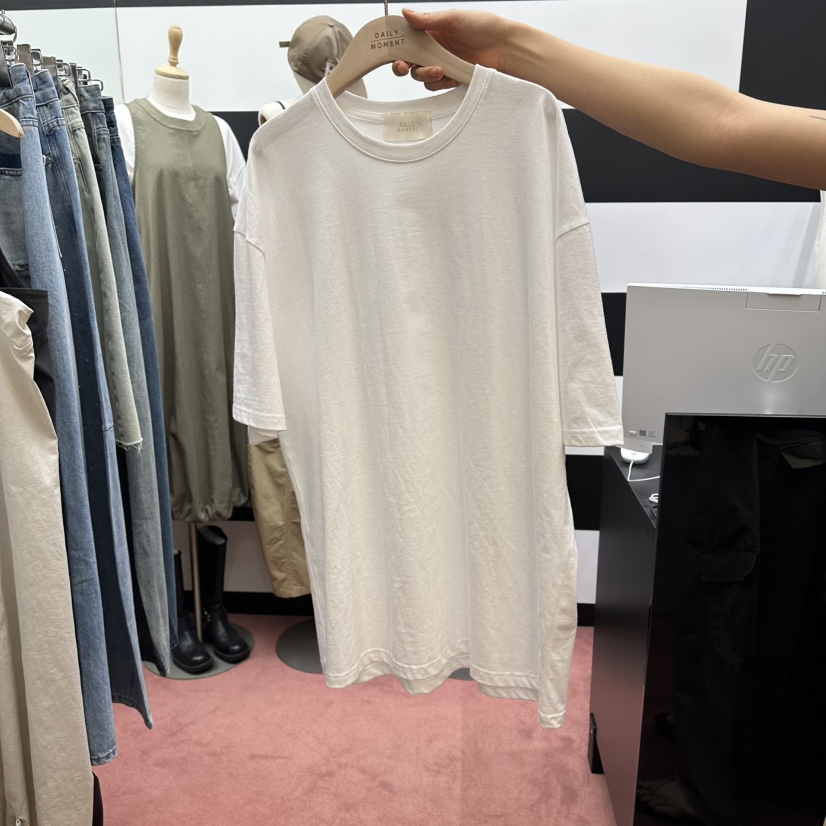 DAILY MOMENT韓國代購女裝新品職業時尚熱賣休閑T恤寬松DAILY MOMENTT恤圖色1