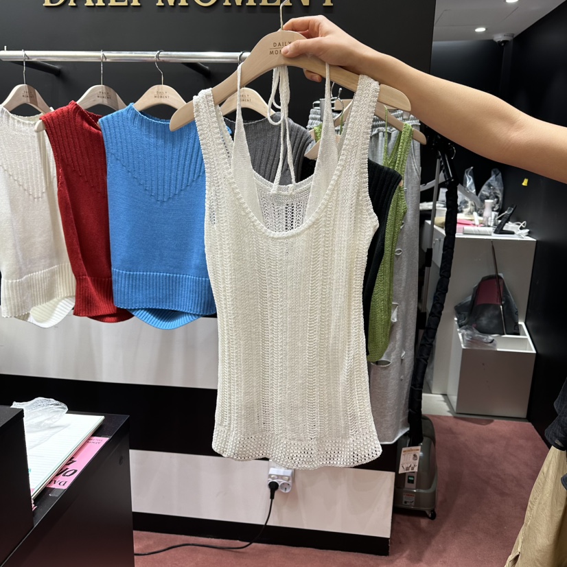 DAILY MOMENT韓國直郵女裝新品職業時尚推薦人氣吊帶背心DAILY MOMENT吊帶/背心圖色1
