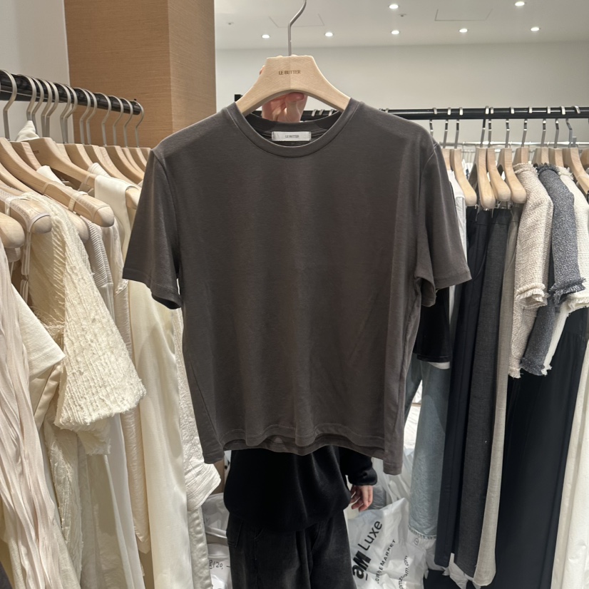 LE BUTTER韓國直郵實拍女裝新品時尚推薦熱賣職業休閑T恤LE BUTTERT恤圖色3