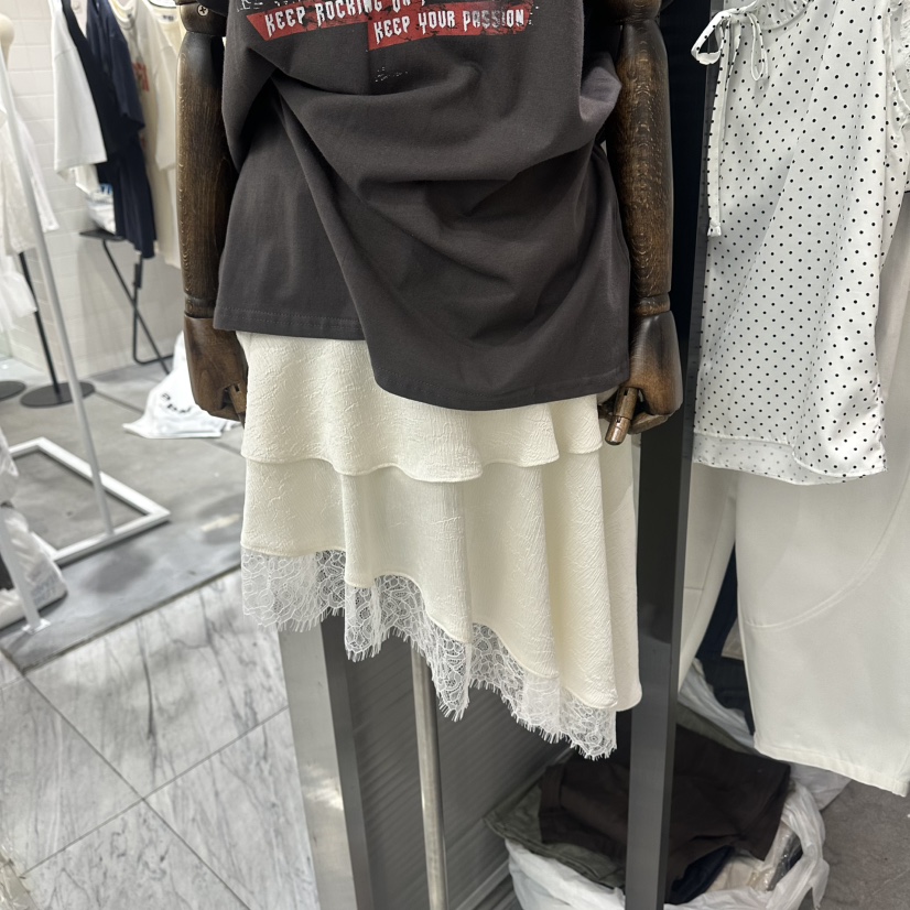 KIRKE韓國東大門直郵女士新款26春夏人氣半身裙中短裙不對稱KIRKE半身裙/中短裙圖色2