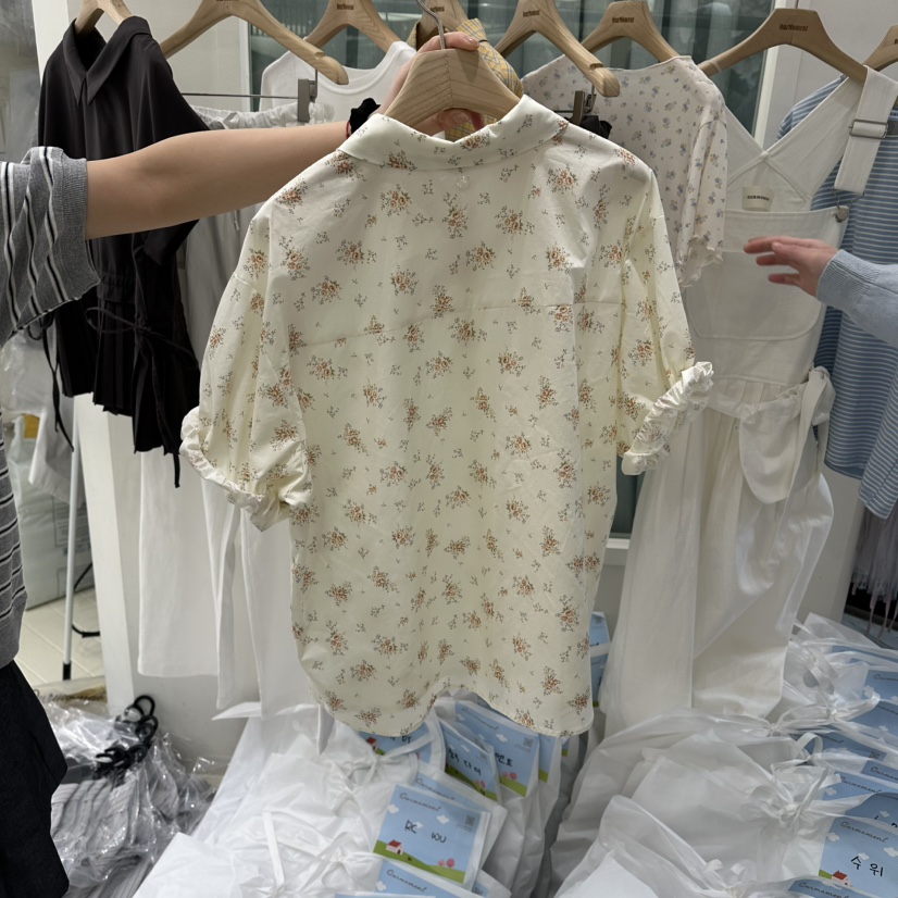 OURMOMENT韓國直郵實拍女裝新款職業推薦休閑26春夏襯衫蕾絲衫OURMOMENT襯衫/蕾絲衫