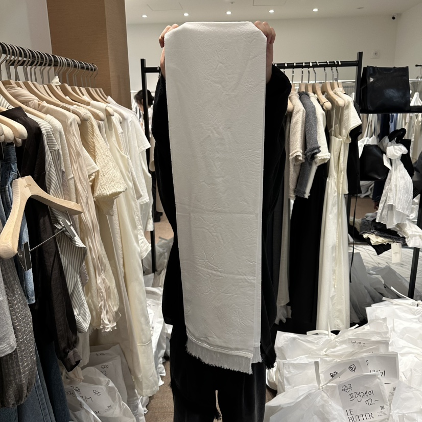 LE BUTTER韓國直郵實拍女裝新款推薦休閑人氣圍巾披肩圍巾LE BUTTER圍巾/披肩圖色1