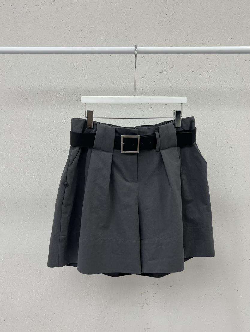 BEAMING SEOUL韓國東大門直郵女士新款26春夏職業熱賣短褲BEAMING SEOUL短褲圖色2