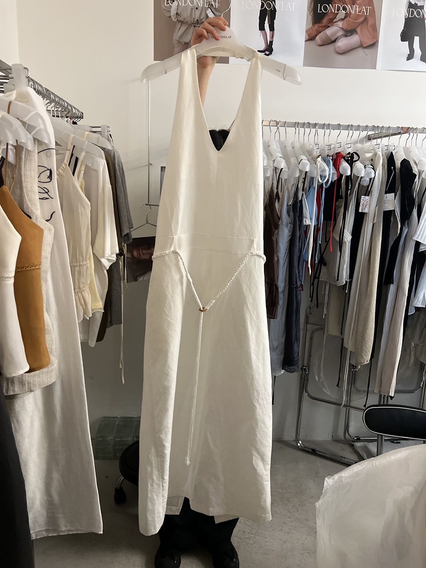 LONDON FLAT韓國東大門直郵女士新款推薦熱賣連衣裙含腰繩LONDON FLAT連衣裙圖色1