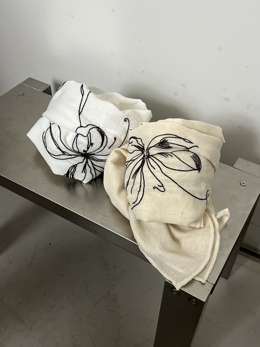 LONDON FLAT韓國東大門直郵女士新品人氣時尚圍巾披肩圍巾LONDON FLAT圍巾/披肩