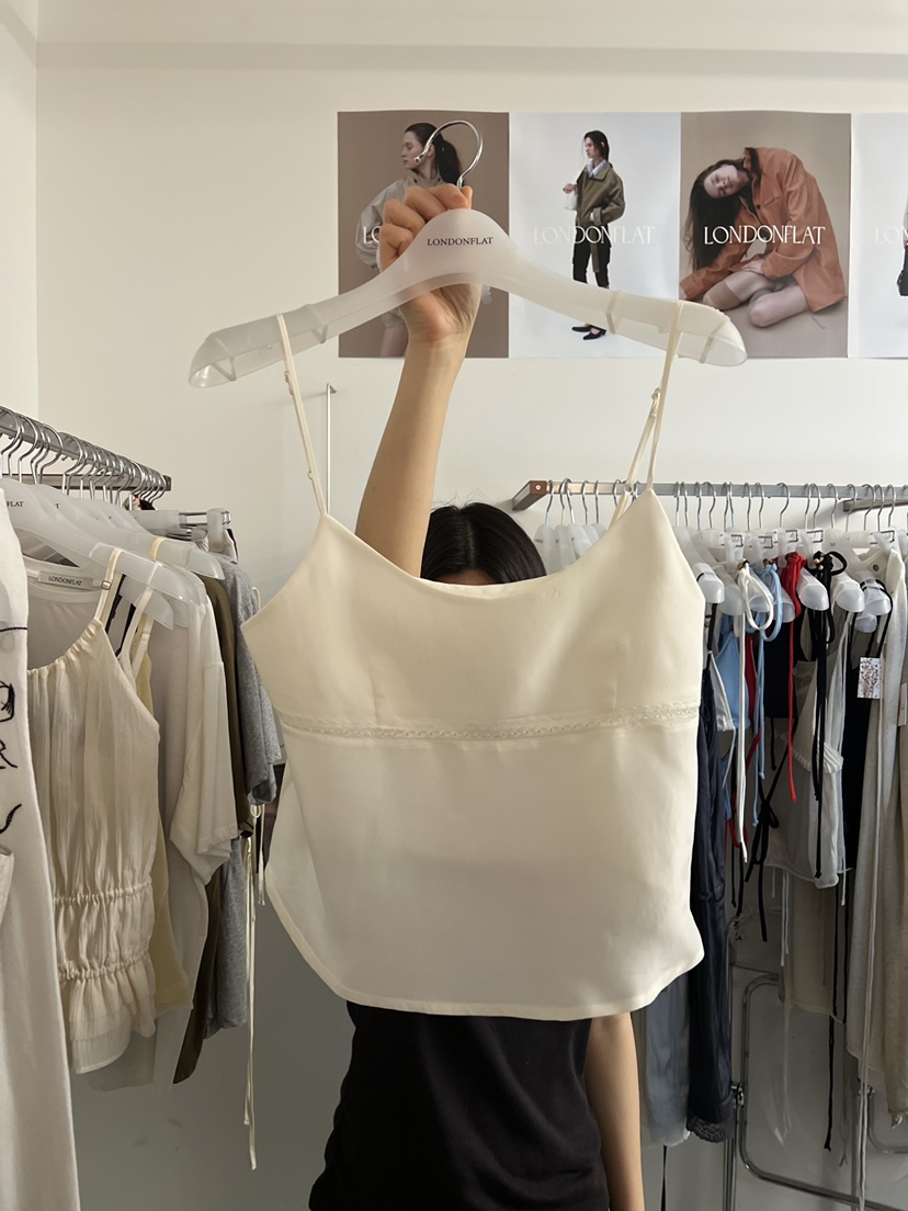 LONDON FLAT韓國直郵實拍女裝新款時尚職業人氣吊帶背心LONDON FLAT吊帶/背心圖色1