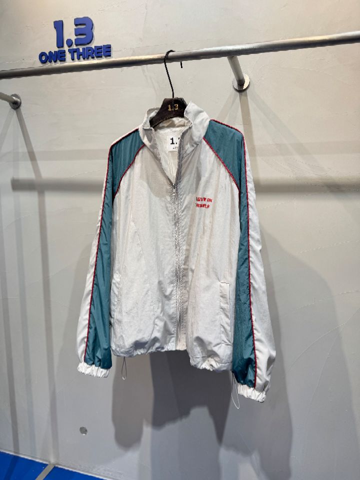 1.3韓國東大門直郵女裝新款熱賣職業休閑26春夏夾克尼龍1.3夾克