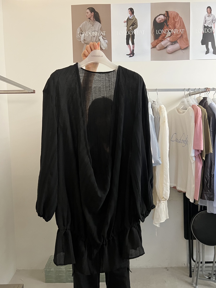 LONDON FLAT韓國東大門直郵女士新款熱賣襯衫蕾絲衫褶皺LONDON FLAT襯衫/蕾絲衫圖色2