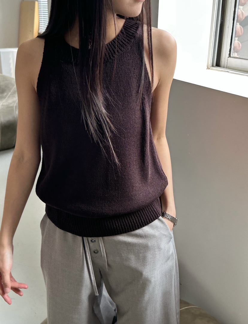 LE VASE韓國代購女裝新品人氣時尚26春夏職業推薦吊帶背心LE VASE吊帶/背心