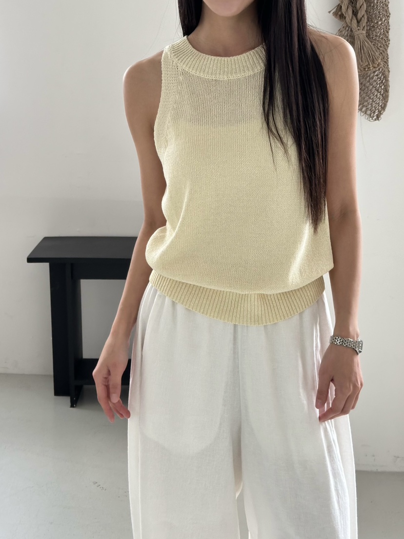 LE VASE韓國代購女裝新品人氣時尚26春夏職業推薦吊帶背心LE VASE吊帶/背心圖色1