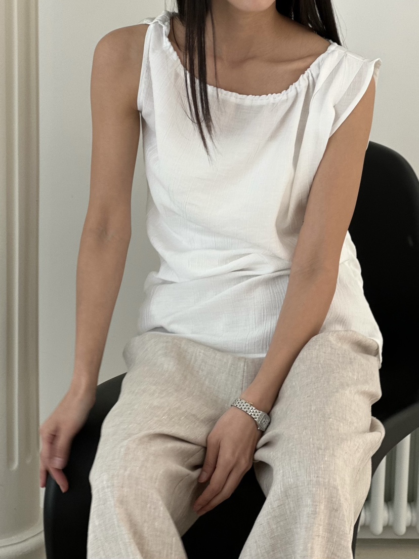 LE VASE韓國東大門直郵女士新品時尚26春夏人氣吊帶背心LE VASE吊帶/背心