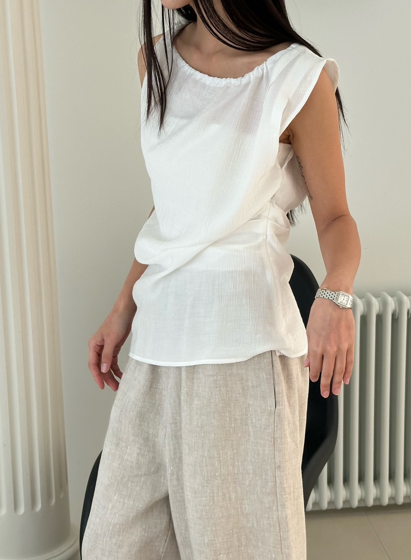 LE VASE韓國東大門直郵女士新品時尚26春夏人氣吊帶背心LE VASE吊帶/背心