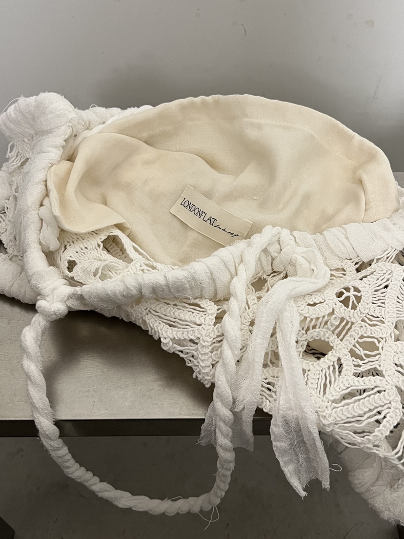 LONDON FLAT韓國直郵女士新款熱賣人氣單肩斜跨包鉤針編織LONDON FLAT單肩/斜跨包