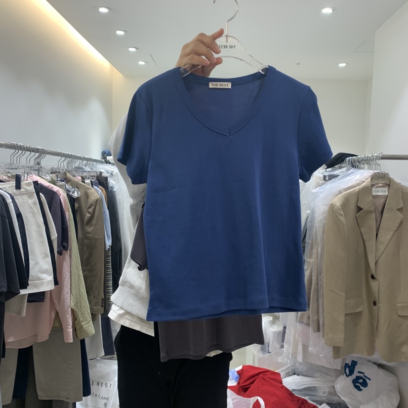 THE REST韓國直郵女裝新品休閑26春夏時尚職業推薦T恤V領THE REST/UNNOEUDT恤圖色3