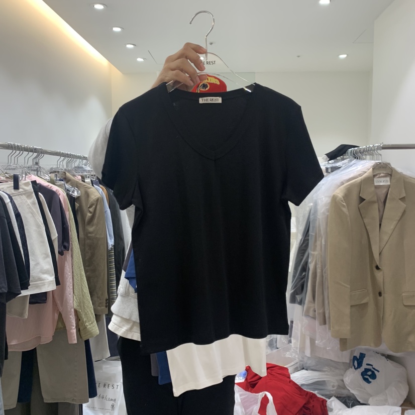 THE REST韓國直郵女裝新品休閑26春夏時尚職業推薦T恤V領THE REST/UNNOEUDT恤圖色4
