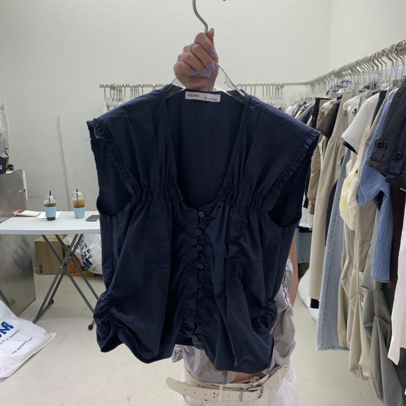 PADO韓國直郵實拍女裝新品人氣時尚職業26春夏襯衫蕾絲衫褶皺PADO襯衫/蕾絲衫圖色2