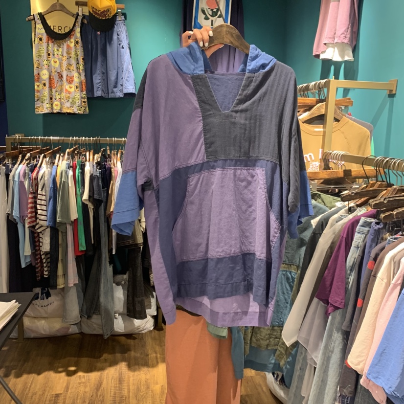 MERCI LINDA韓國東大門代購女裝新品推薦職業人氣T恤連帽衫MERCI LINDAT恤圖色1