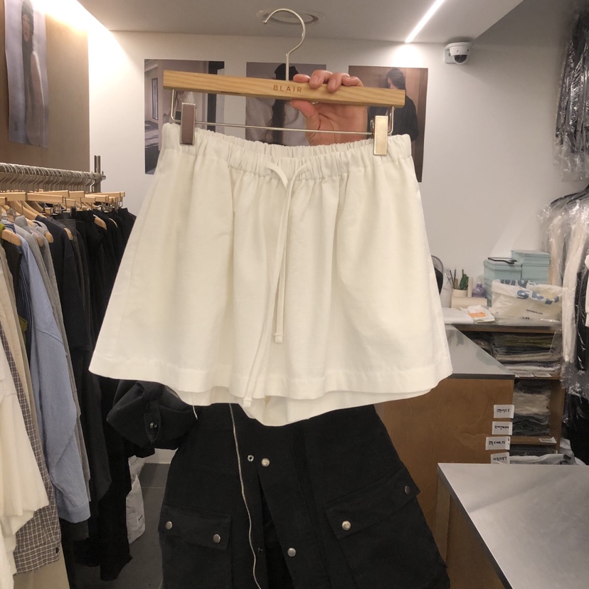 BLAIR韓國東大門直郵女裝新款熱賣人氣26春夏時尚休閑短褲BLAIR seoul短褲圖色2