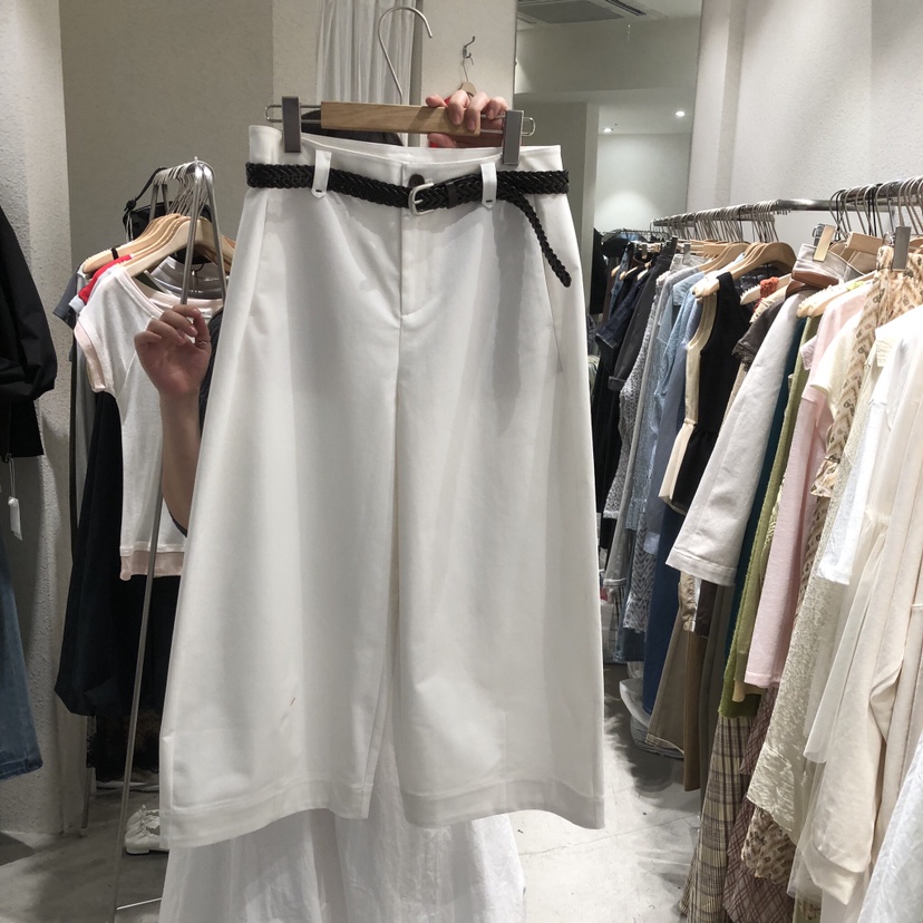 SSEMIENNE韓國東大門代購女裝新品26春夏推薦短褲不含腰帶棉SSENIQUE/SSEMIENNE短褲圖色1