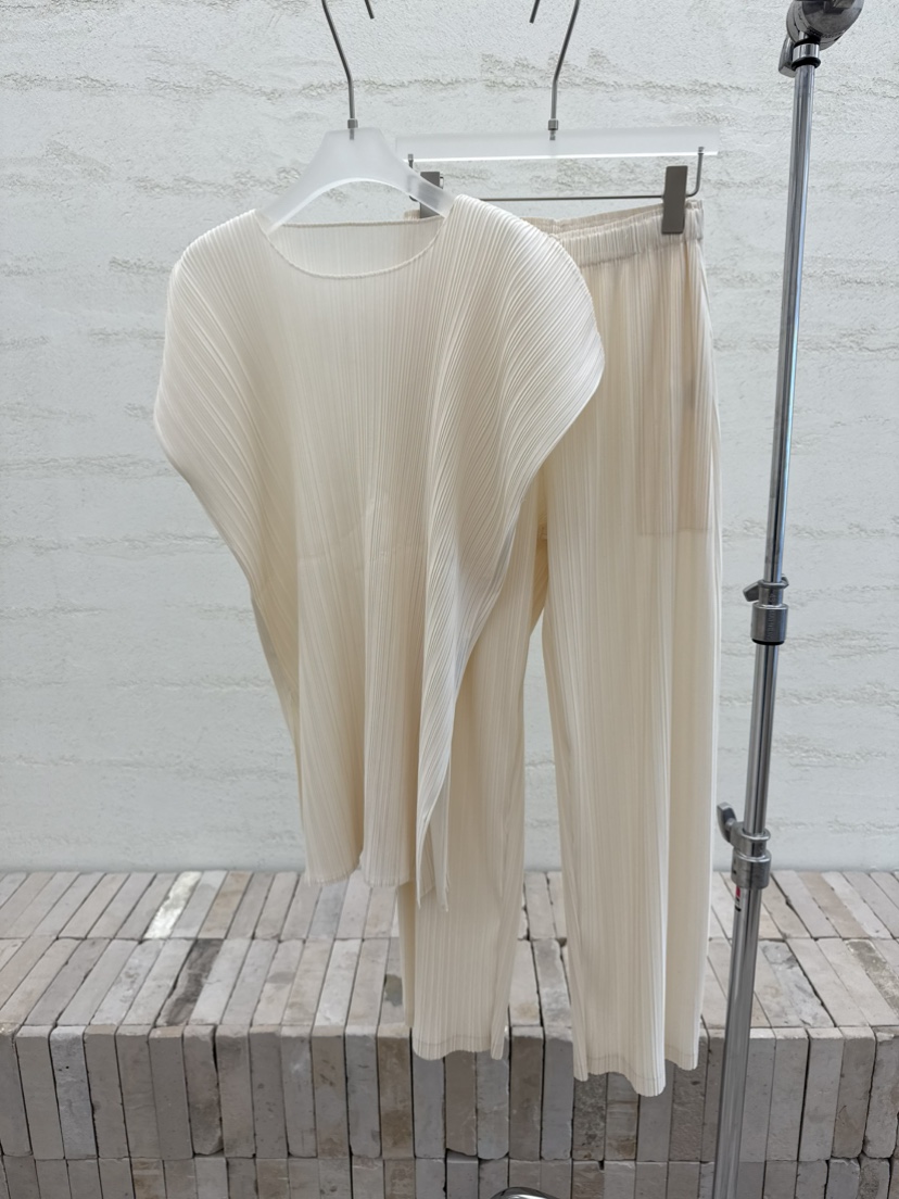 JANIE/NIA韓國直郵女裝新品推薦休閑時尚襯衫蕾絲衫開衩JANIE/NIA襯衫/蕾絲衫