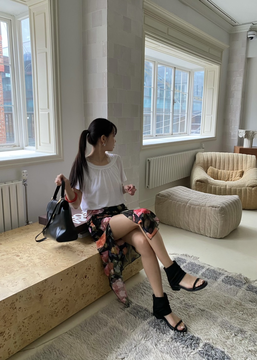 OUPPT韓國代購女裝新款人氣休閑熱賣職業半身裙中短裙不對稱OUPPT半身裙/中短裙