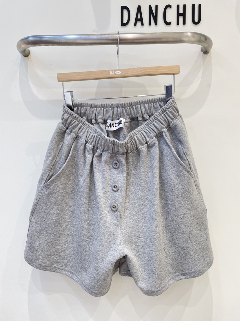DANCHU東大門直郵女士新品26春夏熱賣時尚推薦休閑短褲紐扣DANCHU短褲圖色1