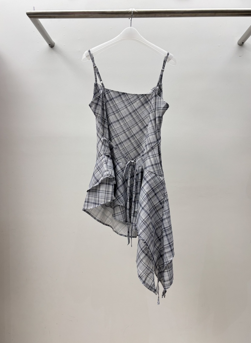 INTHEEND東大門實拍女士新款26春夏吊帶背心不對稱格紋雪紡INTHEEND吊帶/背心