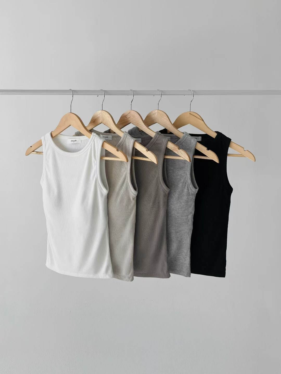 VERRER BUTTER東大門代購女士新品26春夏人氣吊帶背心圓領VERRER BUTTER吊帶/背心圖色2左二色