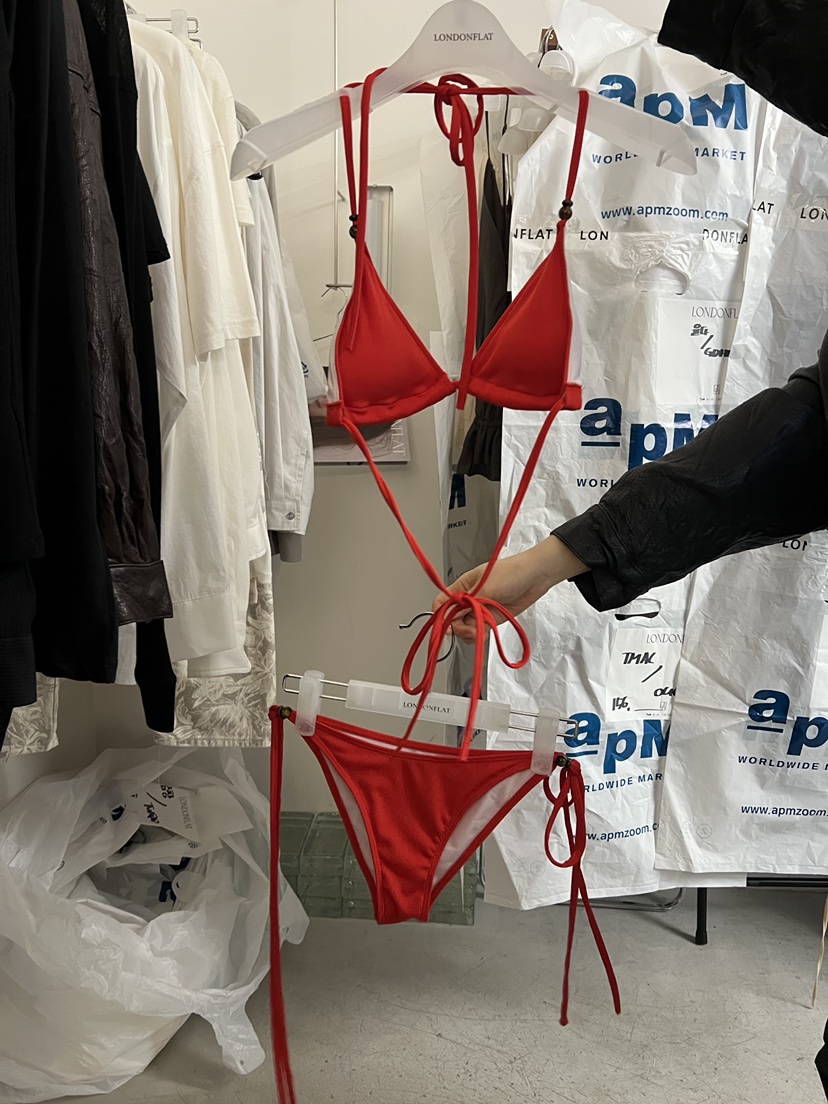 LONDON FLAT韓國直郵實拍女裝新品熱賣推薦時尚休閑泳裝LONDON FLAT泳裝圖色2