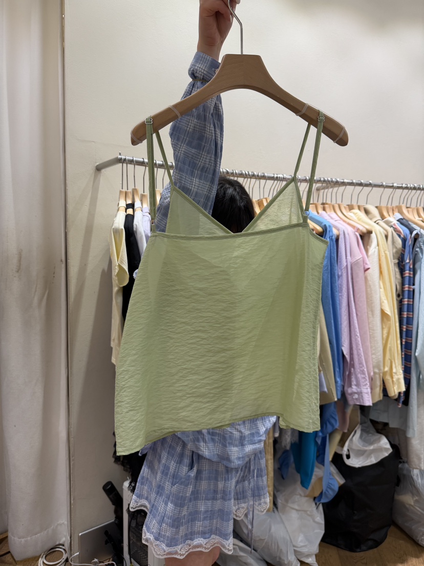 AUVERFIT韓國代購女裝新品推薦熱賣職業吊帶背心歐根紗褶裥AUVERFIT吊帶/背心