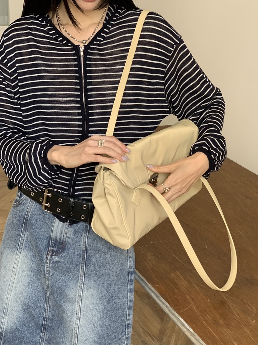 RIVER RAIN韓國東大門代購女士新品時尚26春夏推薦針織衫RIVER RAIN針織衫