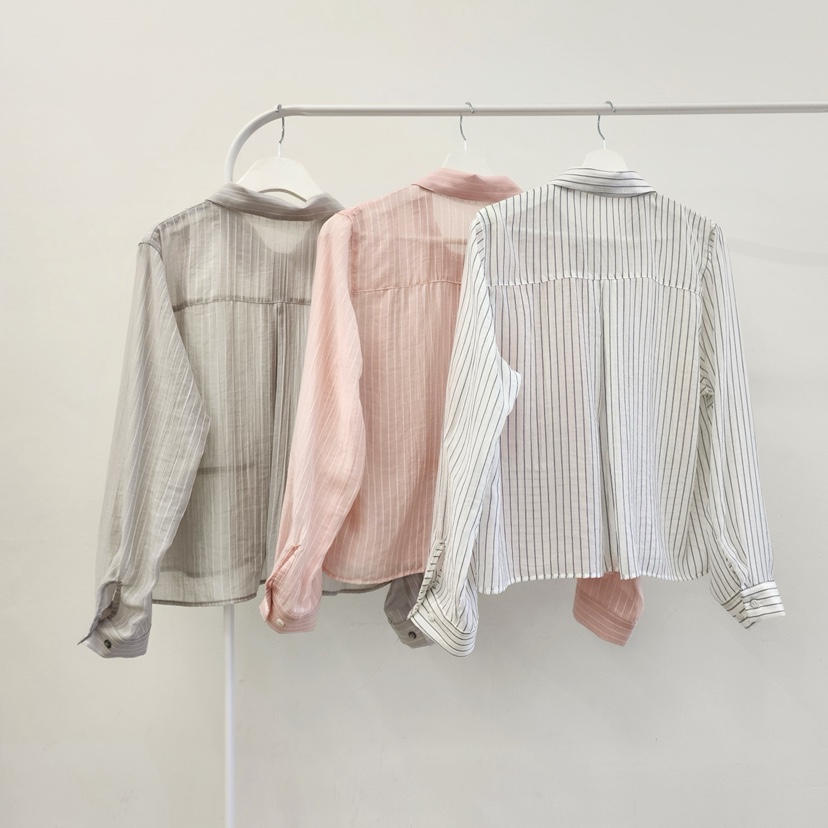 LA BLOOM韓國東大門直郵女裝新品人氣熱賣時尚襯衫蕾絲衫La Bloom襯衫/蕾絲衫