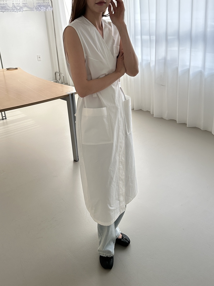 JEONG GAM STUDIOS韓國東大門直郵女裝新款休閑推薦連衣裙JEONG GAM STUDIOS連衣裙