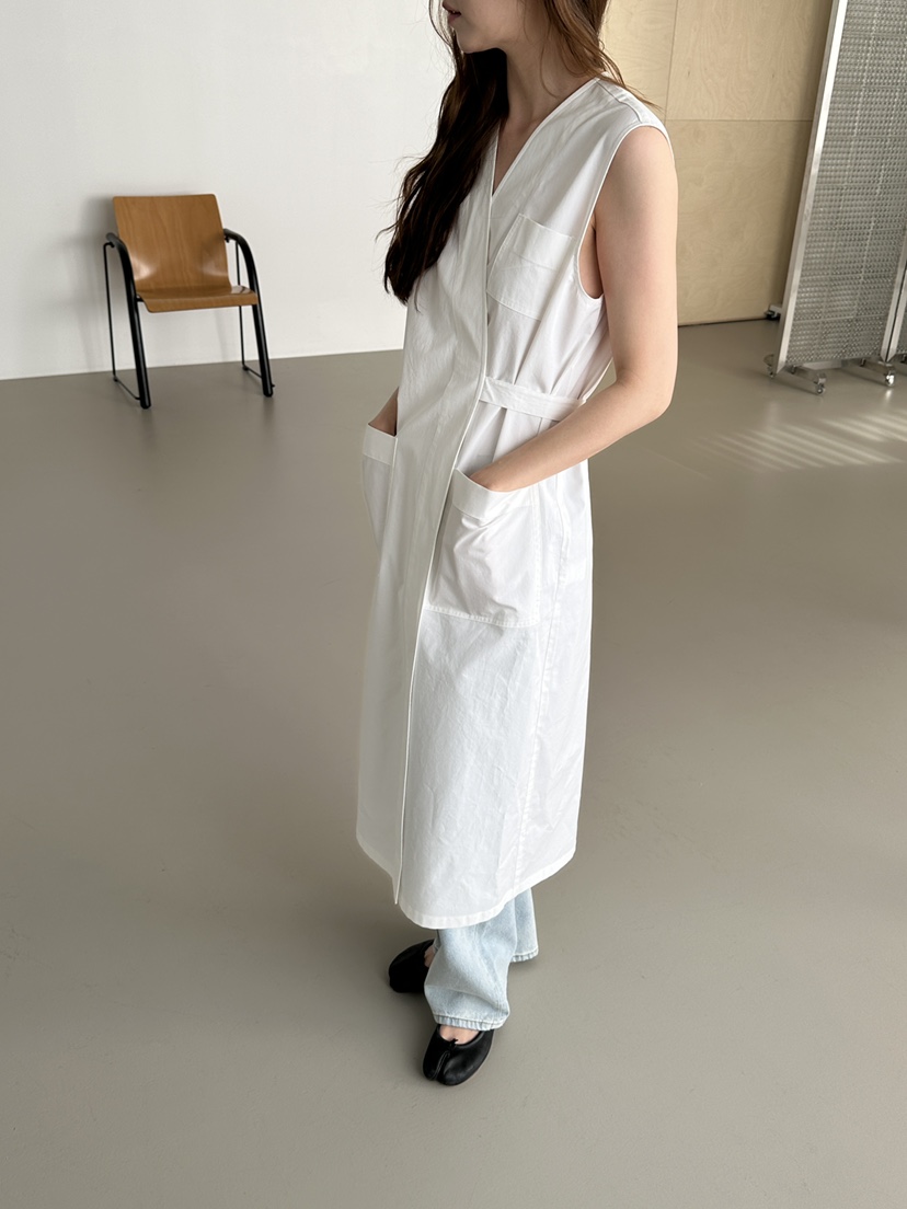 JEONG GAM STUDIOS韓國東大門直郵女裝新款休閑推薦連衣裙JEONG GAM STUDIOS連衣裙