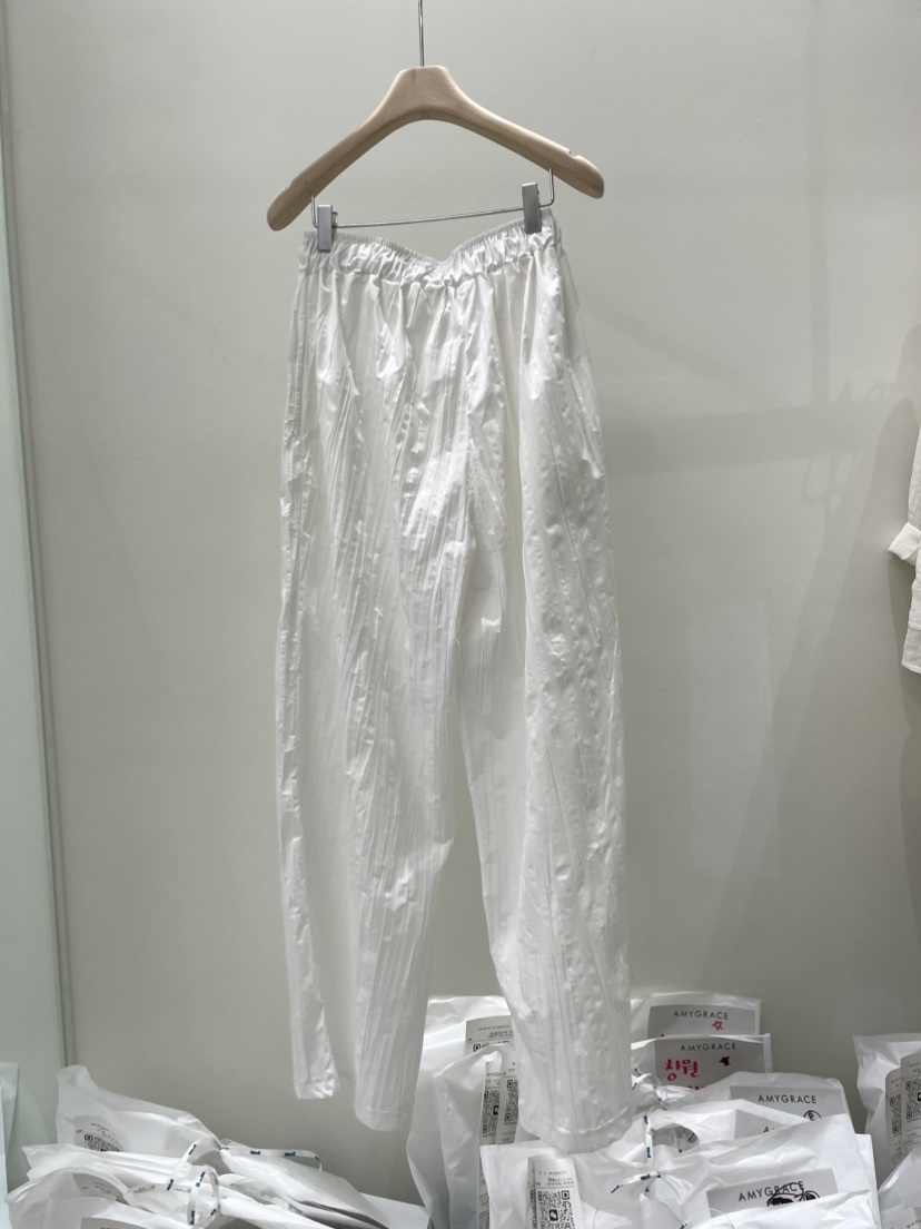 AMY GRACE-A韓國東大門直郵女士新款人氣休閑休閑褲褶皺AMY GRACE-A休閑褲