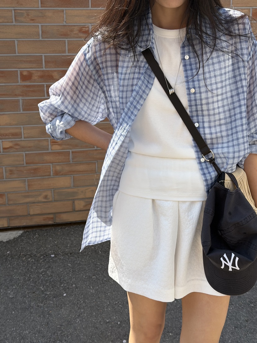 AMY GRACE-A韓國代購女裝新品人氣襯衫蕾絲衫不含內搭格子AMY GRACE-A襯衫/蕾絲衫