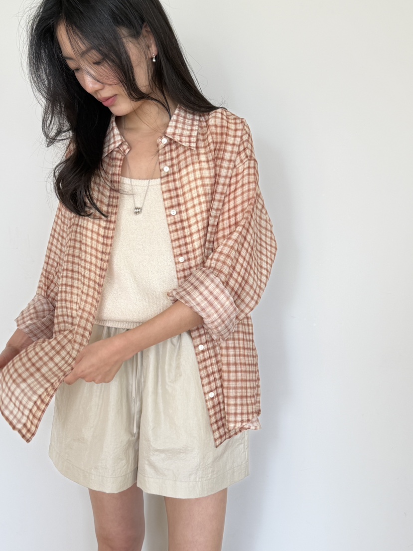 AMY GRACE-A韓國代購女裝新品人氣襯衫蕾絲衫不含內搭格子AMY GRACE-A襯衫/蕾絲衫