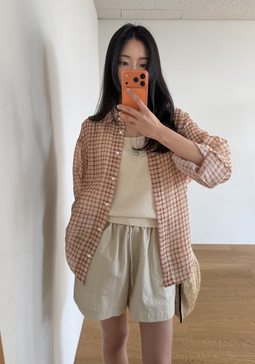 AMY GRACE-A韓國代購女裝新品人氣襯衫蕾絲衫不含內搭格子AMY GRACE-A襯衫/蕾絲衫