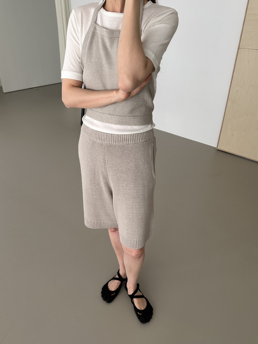 JEONG GAM STUDIOS韓國東大門直郵女士新品人氣職業短褲JEONG GAM STUDIOS短褲