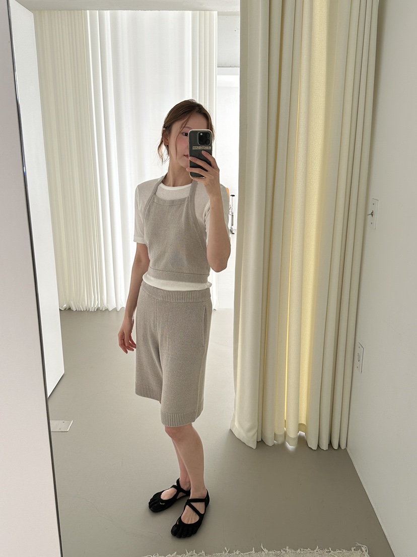 JEONG GAM STUDIOS韓國東大門直郵女士新品人氣職業短褲JEONG GAM STUDIOS短褲