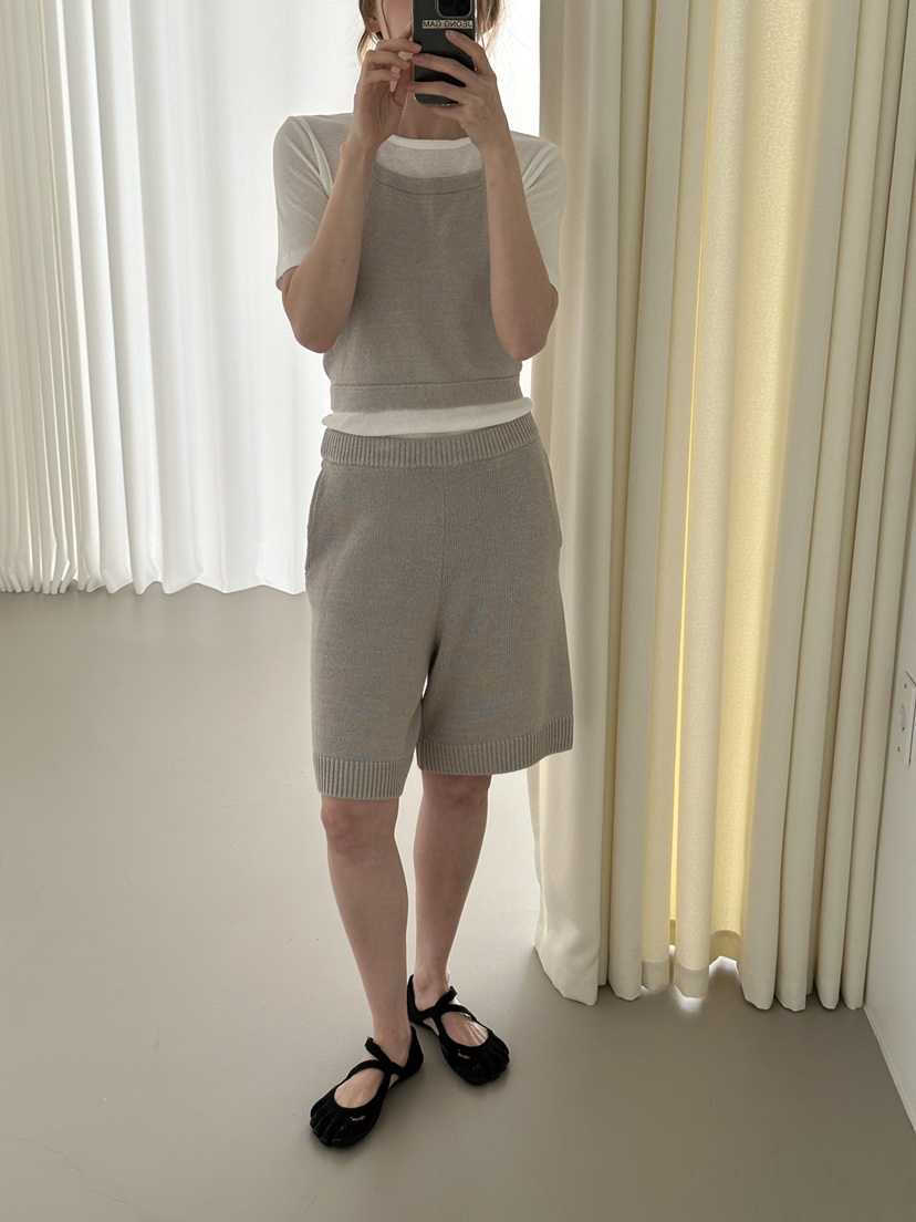 JEONG GAM STUDIOS韓國東大門直郵女士新品人氣職業短褲JEONG GAM STUDIOS短褲