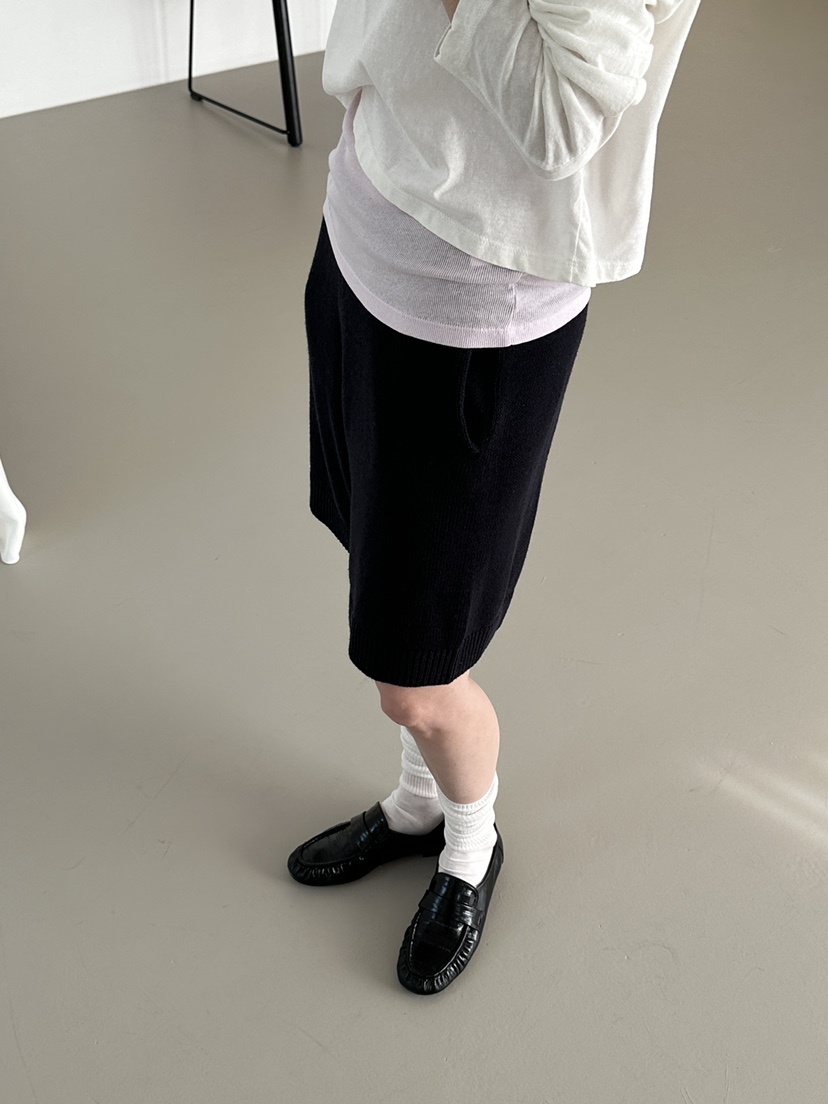 JEONG GAM STUDIOS韓國東大門直郵女士新品人氣職業短褲JEONG GAM STUDIOS短褲